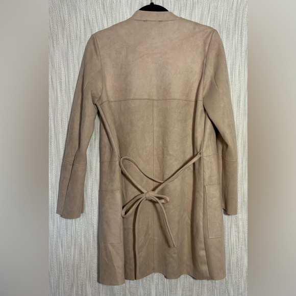 H&M Light Brown Open-Front Faux Suede - Picture 4 of 4